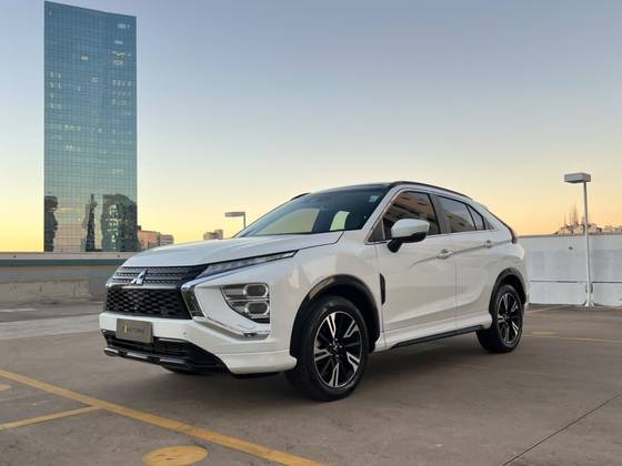 MITSUBISHI ECLIPSE CROSS 1.5 MIVEC TURBO GASOLINA HPE-S S-AWC CVT MITSUBISHI ECLIPSE CROSS 1.5 MIVEC TURBO GASOLINA HPE-S S-AWC CVT